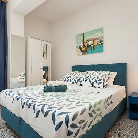 Paradis Apartment